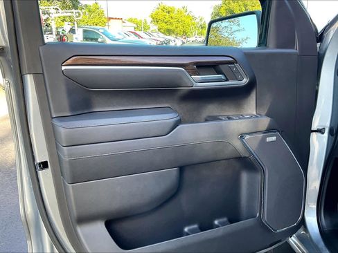 Used 2023 Chevrolet Silverado 1500 LT Trail Boss w/ LT Trail Boss Premium Package image 22