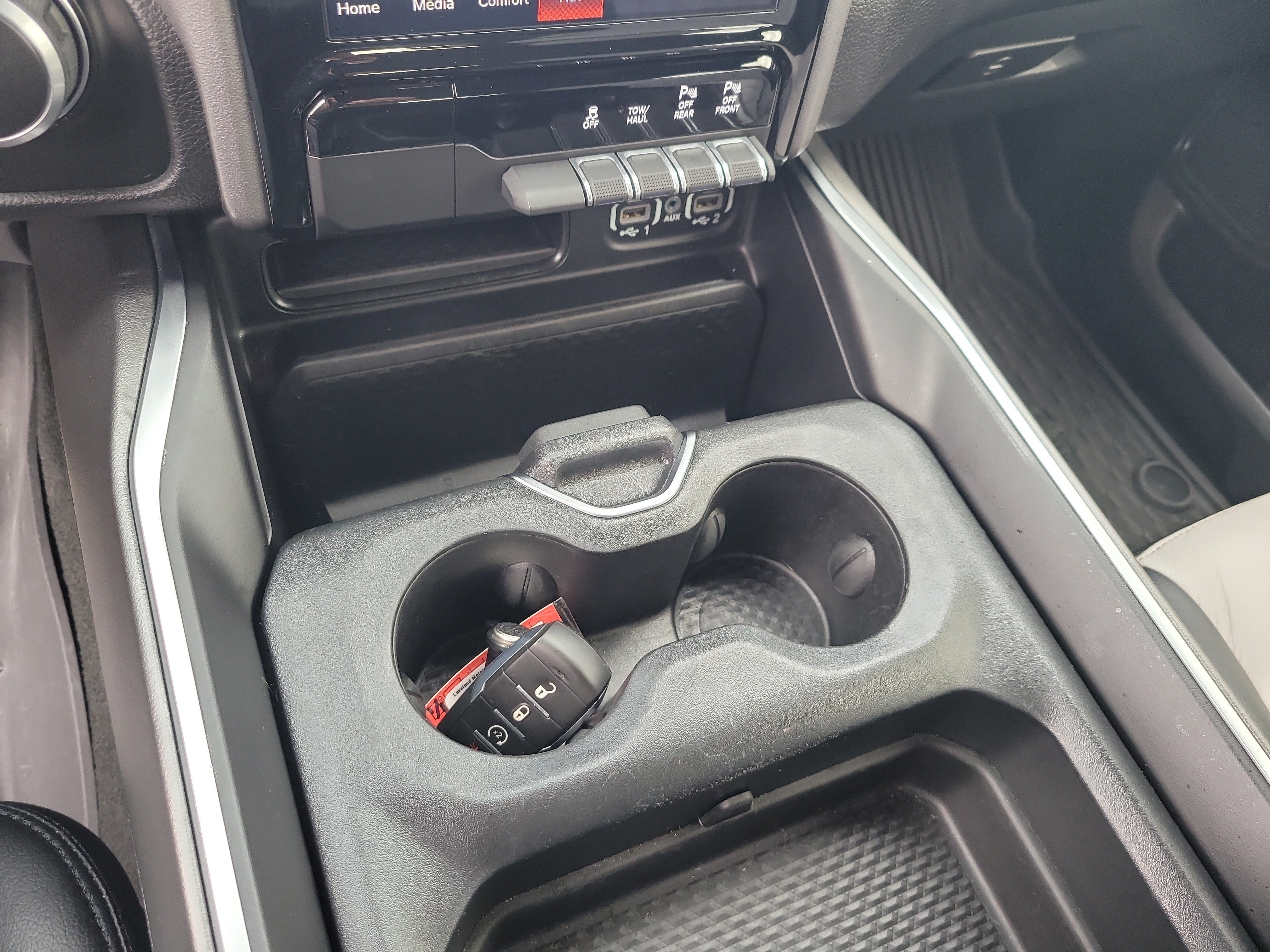 Used 2024 RAM 1500 Big Horn RWD image 25