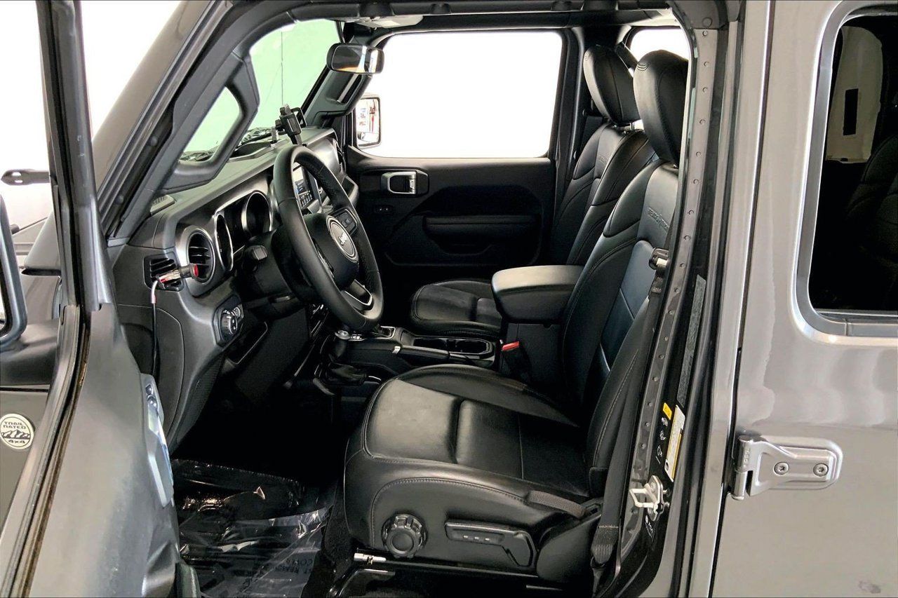 Used 2022 Jeep Gladiator Sport AWD/4WD image 18