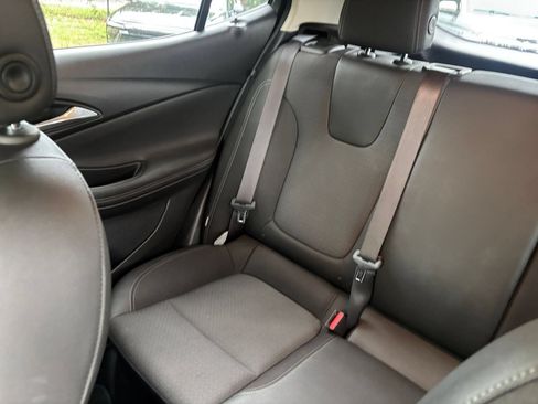 Used 2025 Buick Encore GX Preferred FWD image 37