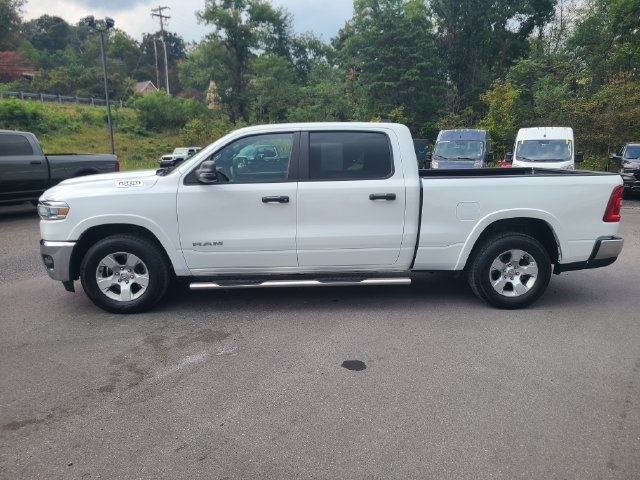Used 2025 RAM 1500 Big Horn AWD/4WD image 2