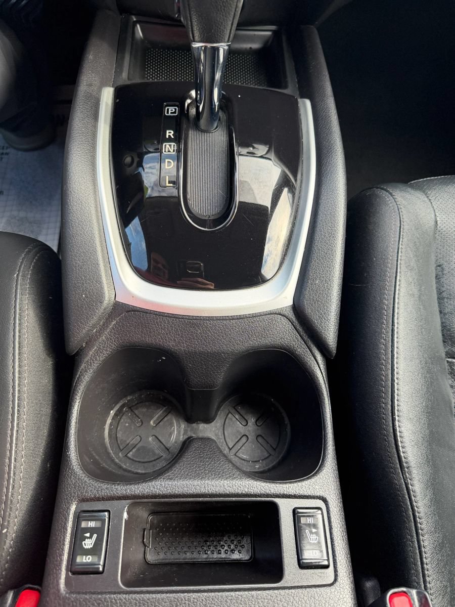Used 2015 Nissan Rogue SL AWD/4WD image 30