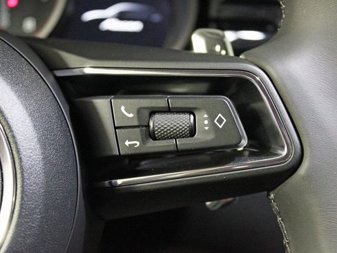 Certified 2026 Porsche Macan AWD/4WD image 24