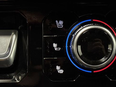 Used 2025 GMC Sierra 2500 Denali w/ Technology Package image 8