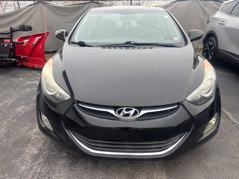 Used 2013 Hyundai Elantra GLS w/ Preferred Pkg image 3