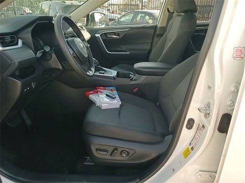 Certified 2025 Toyota RAV4 XLE image 12