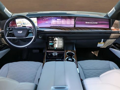 Certified 2025 Cadillac Escalade Sport Platinum w/ LPO, ONYX Package image 27