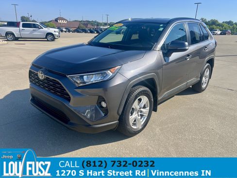 Used 2021 Toyota RAV4 XLE w/ XLE Grade Weather Package AWD/4WD image 3