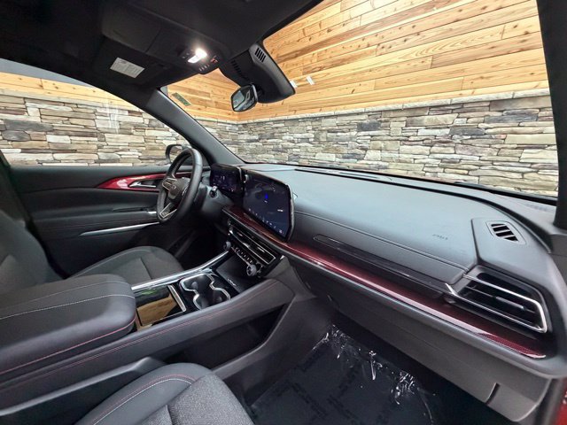 Used 2024 Chevrolet Traverse Z71 AWD/4WD image 15