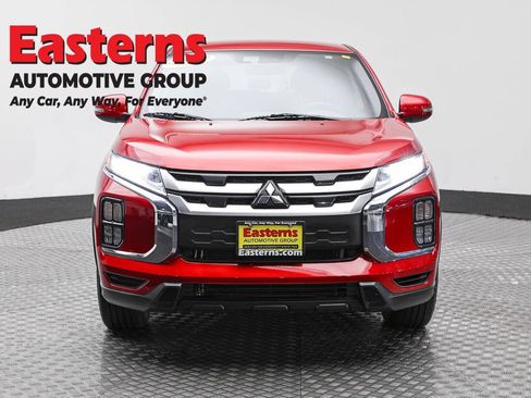 Used 2025 Mitsubishi Outlander Sport SE AWD/4WD image 2