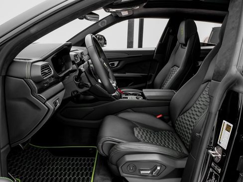 Used 2021 Lamborghini Urus image 6