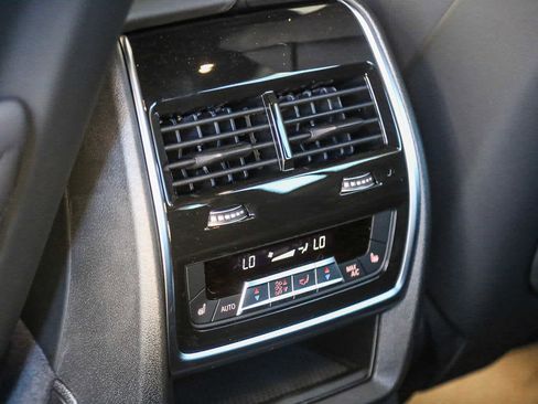 New 2025 BMW ALPINA XB7 image 16