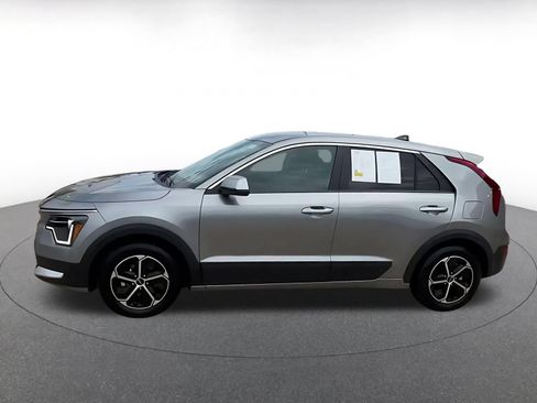Used 2026 Kia Niro LX FWD image 7