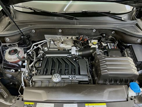 Used 2023 Volkswagen Atlas SEL R-Line image 35