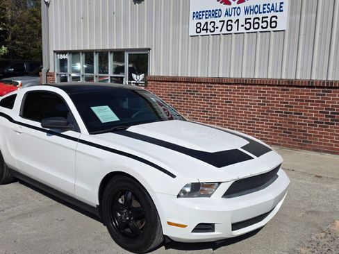 Used 2012 Ford Mustang Coupe RWD image 2