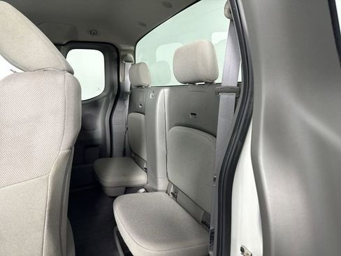 Used 2021 Nissan Frontier S image 13