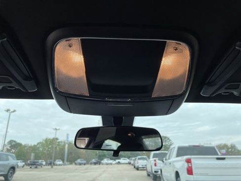 Used 2023 Dodge Charger SXT image 19