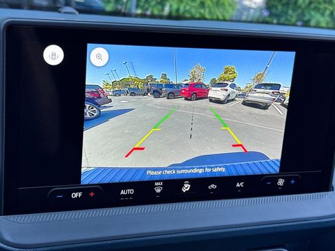 New 2025 Ford Maverick XL image 19