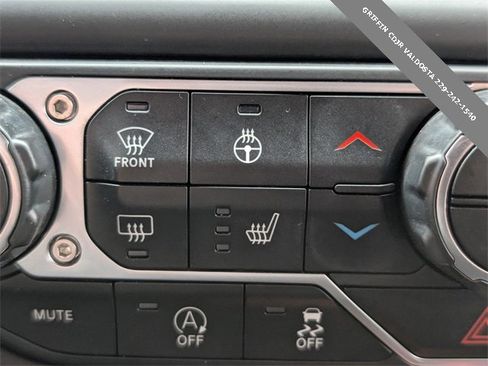 Used 2021 Jeep Wrangler Unlimited Sahara image 19