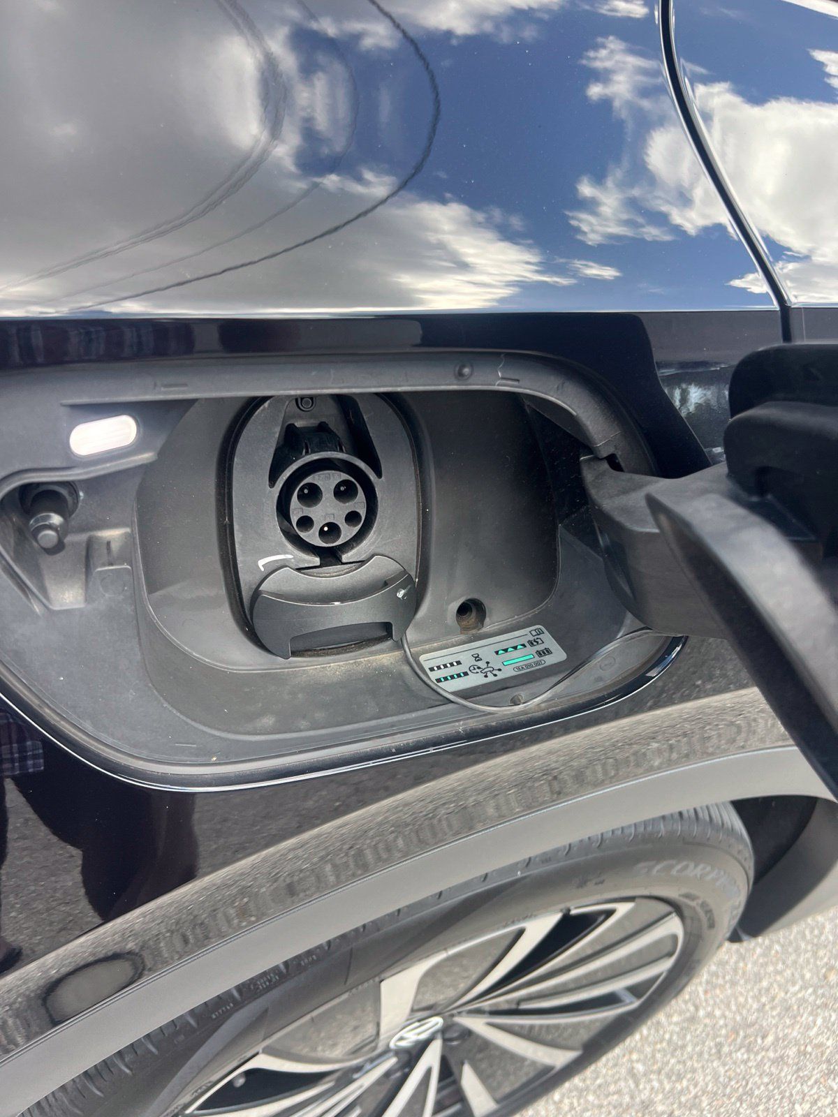 Used 2025 Volkswagen ID.4 S Limited RWD image 12