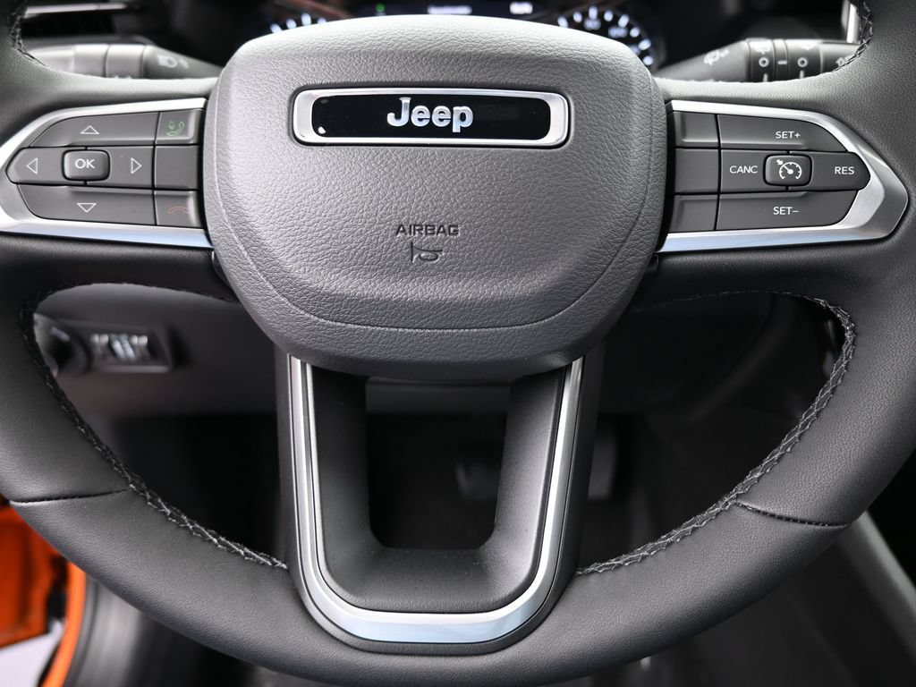 New 2026 Jeep Compass Latitude AWD/4WD image 24