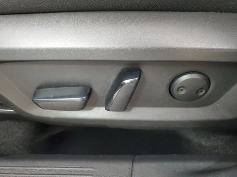 Used 2024 Nissan Rogue SV AWD/4WD image 20