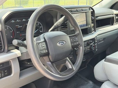 Used 2023 Ford F350 XLT AWD/4WD image 13