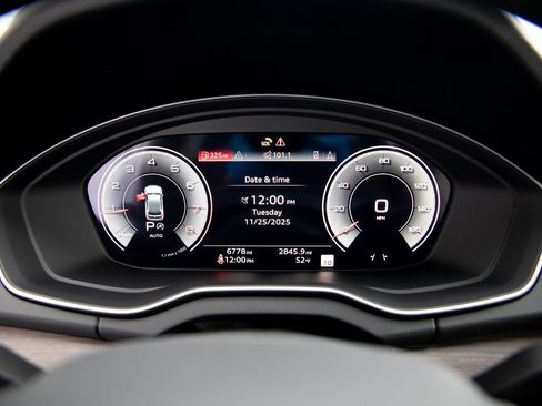 Used 2025 Audi Q5 2.0T Premium Plus image 16