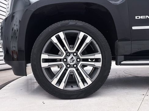 Used 2020 GMC Yukon XL Denali w/ Open Road Package image 14