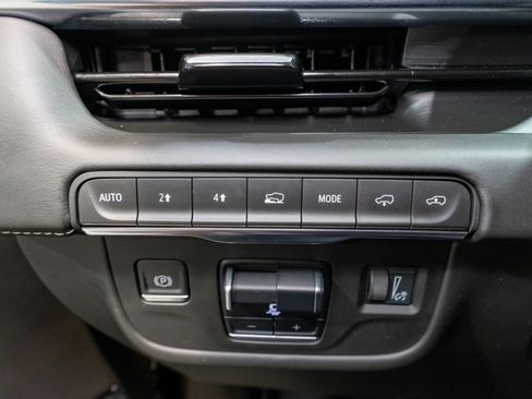 Used 2021 Cadillac Escalade Sport Platinum AWD/4WD image 34