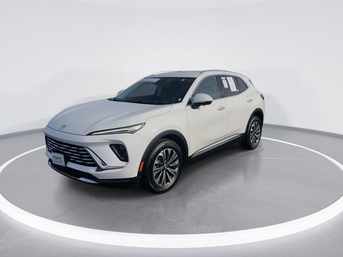 Used 2025 Buick Envision Preferred image 4