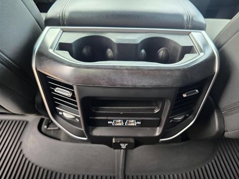 Used 2022 RAM 1500 Big Horn w/ Night Edition AWD/4WD image 27