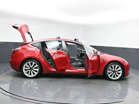 Used 2019 Tesla Model 3 Long Range image 26