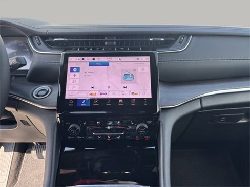 New 2025 Jeep Grand Cherokee L Overland w/ Trailer Tow Package image 16