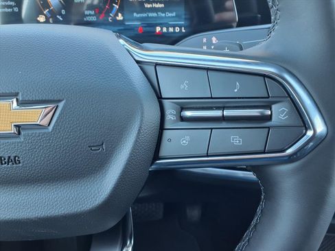 New 2026 Chevrolet Equinox LT image 18