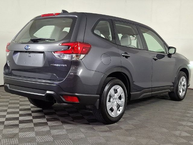 Used 2023 Subaru Forester AWD/4WD image 9