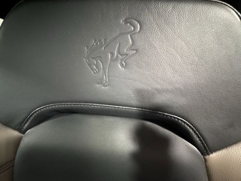 Used 2023 Ford Bronco Wildtrak image 19