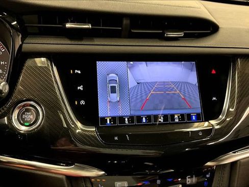 Used 2024 Cadillac XT6 Sport w/ Technology Package AWD/4WD image 30