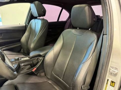 Used 2015 BMW 320i 320i w/ Sport Package image 21