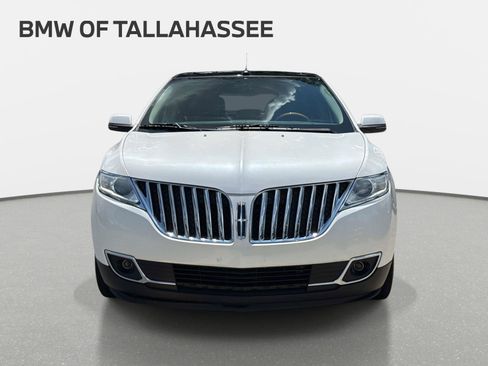 Used 2014 Lincoln MKX FWD w/ Equipment Group 102A image 2