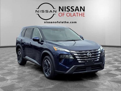 Used 2024 Nissan Rogue SV AWD/4WD image 30