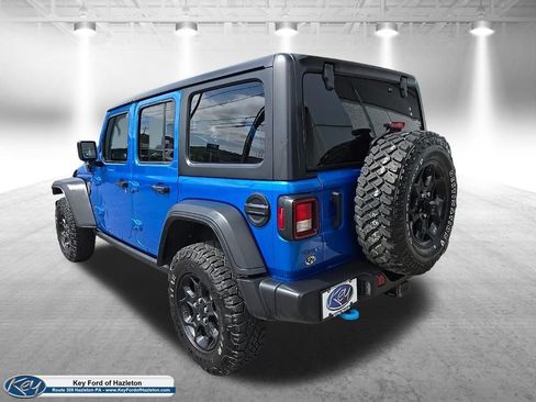 Used 2023 Jeep Wrangler Unlimited w/ Cold Weather Group AWD/4WD image 8