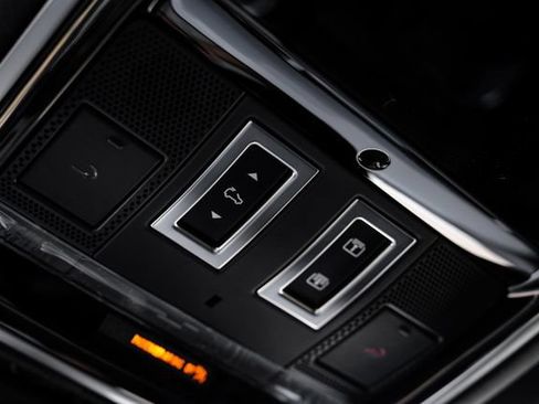 New 2026 Land Rover Range Rover Velar S AWD/4WD image 33
