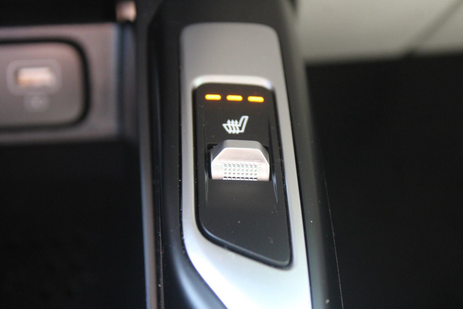 Certified 2023 Kia Sorento S w/ Panoramic Sunroof Package FWD image 41