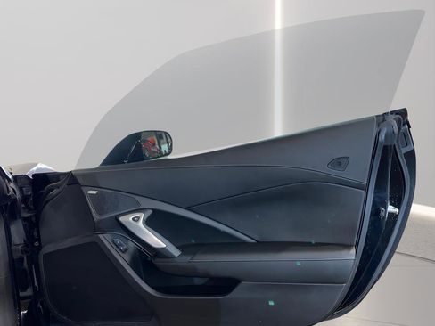 Used 2015 Chevrolet Corvette Stingray Coupe image 13