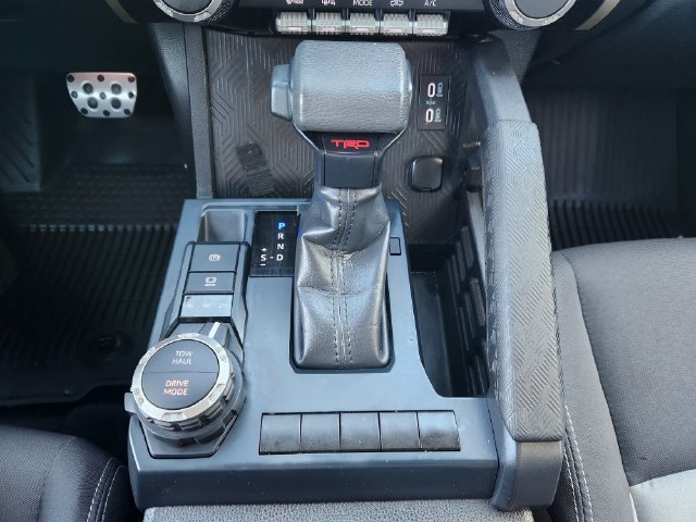 Used 2025 Toyota Tacoma TRD Sport AWD/4WD image 24