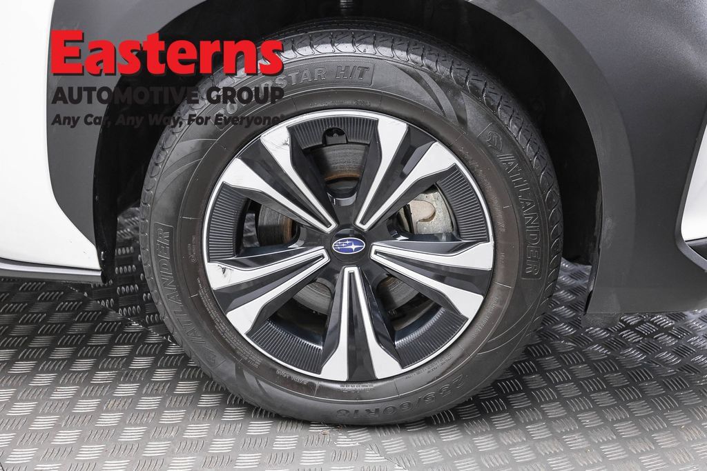 Used 2023 Subaru Solterra AWD image 32
