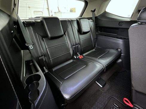 Used 2021 Volkswagen Atlas SE image 19