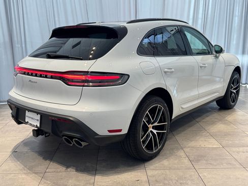 Used 2025 Porsche Macan image 9