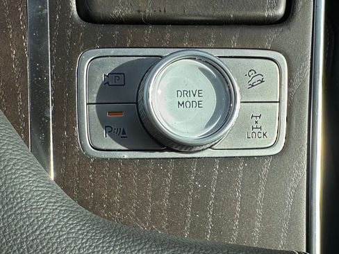 Used 2024 Genesis GV80 3.5T w/ Advanced Package image 56